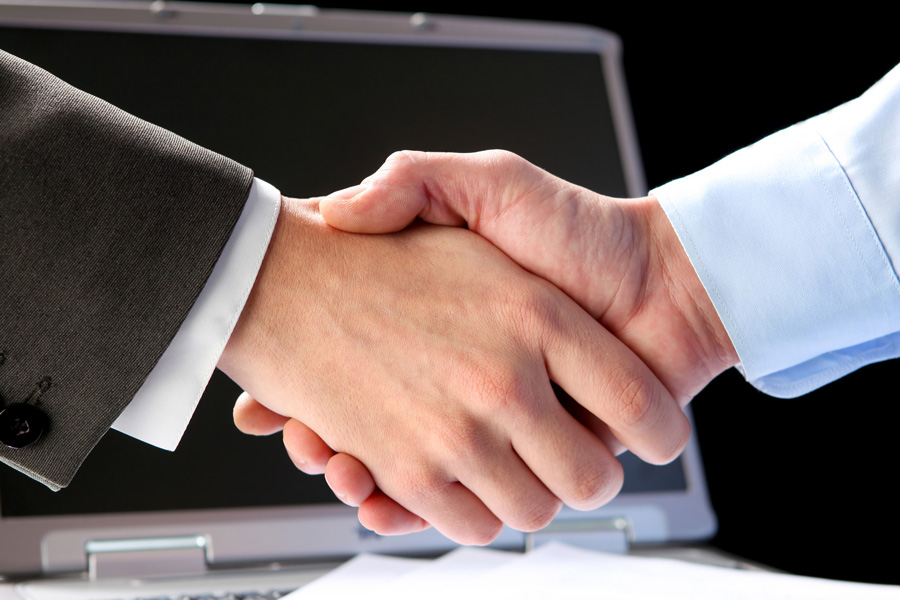 離異再婚家庭孩子戶口落戶深圳的復雜考量與解決之道——深圳婚姻律師視角