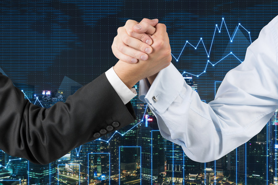 深圳勞動(dòng)律師視角:高鐵站工作人員上班慵懶事件的法律與職業(yè)道德審視