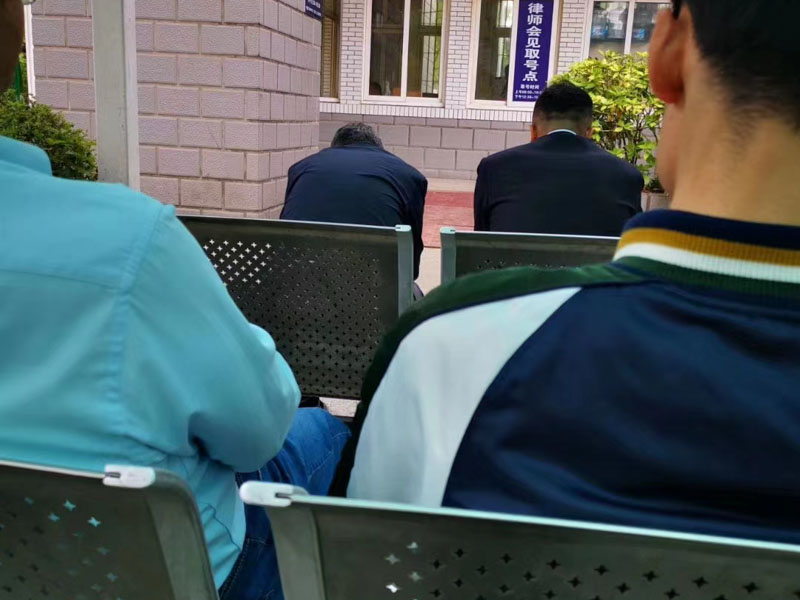 深圳交通事故律師來講講交通事故賠償和工傷賠償是否可以兼得