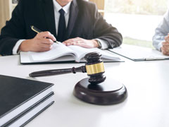 <b>深圳勞動法律師：勞動者沒簽合同被辭退的補償之道</b>